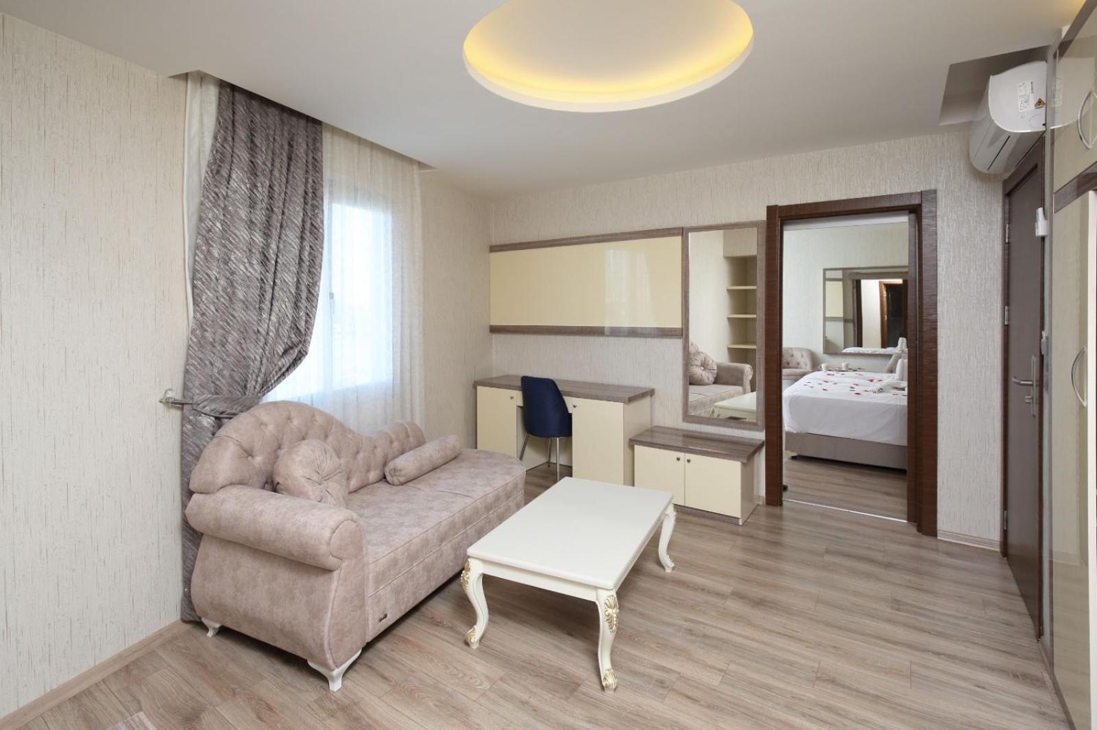 Adana Taskoeprue Hotel Ngoại thất bức ảnh