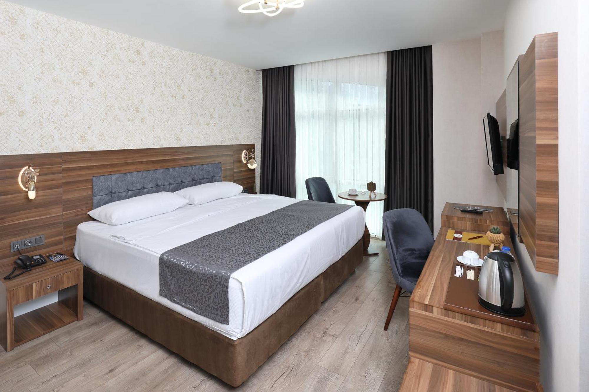Adana Taskoeprue Hotel Ngoại thất bức ảnh